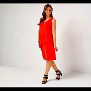 NWOT SUSAN GRAVER Liquid Knit Sleeveless, Tiered Dress